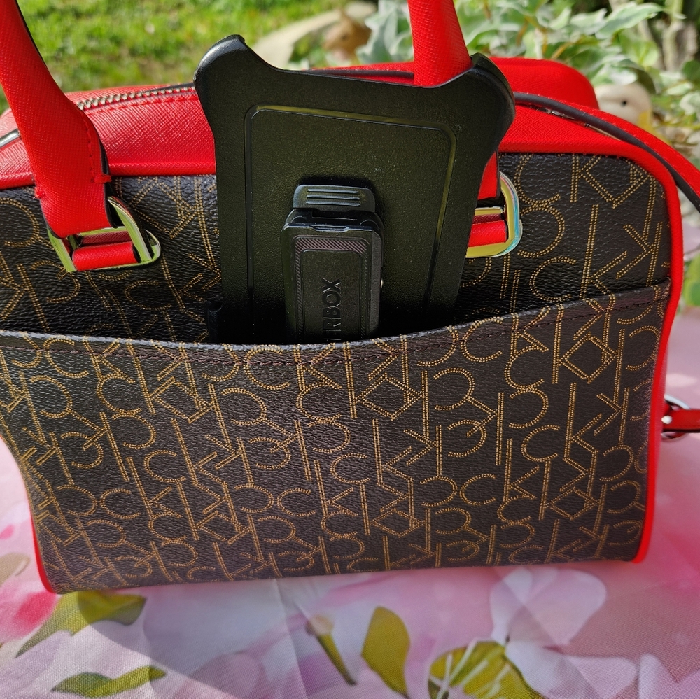 Calvin Klein Handbag/ Crossbody - Picture 4 of 10